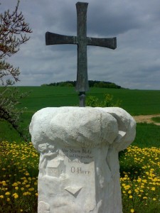Wegekreuz am Fahrradweg Pipinsried/Tandern